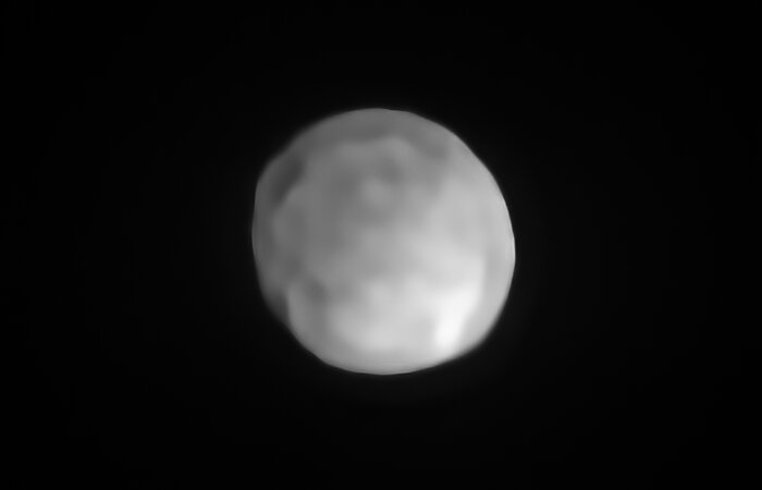 Immagine di Igea ottenuta con SPHERE