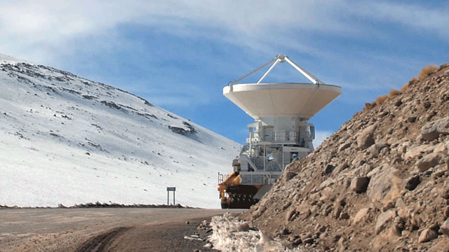 European ALMA antenna brings total on Chajnantor to 16