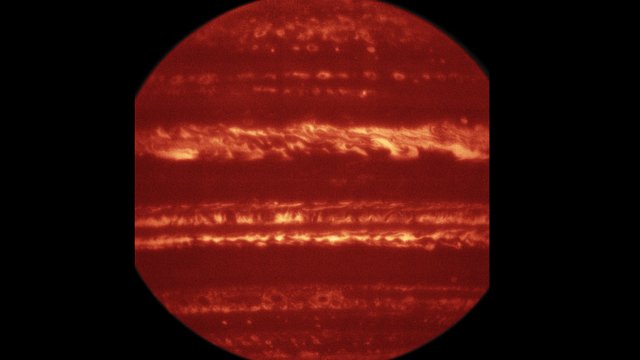 Jupiter-Aufnahme mit dem VISIR-Instrument am VLT